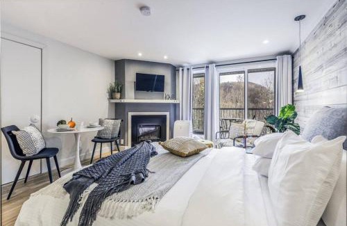 Mont-Tremblant Village Apartment | Studio LIV203 by Gestion ELITE