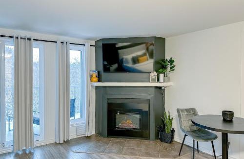 Mont-Tremblant Village Apartment | Studio LIV204 by Gestion ELITE