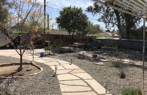 Sam Hughes Apartment | Studio located in historic neighborhood, half mile from U of A.