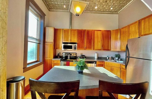 Cedar Falls Apartment | Studio Loft Above Main Street Cedar Falls! Free Downtown Parking!