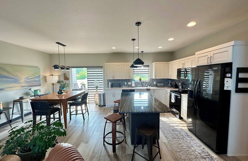 Sioux Falls House | Studio Loft Style Home in Sioux Falls w/Master Suite on main, Hot tub, & Sauna