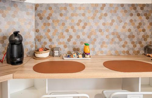 Lezignan-Corbieres Apartment | Studio Marceau Clim Wifi Centre ville 2 pers