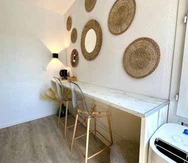 Celleneuve Apartment | Studio MBS 1 - Cosy, Tram, Wifi, Parking, Equipé