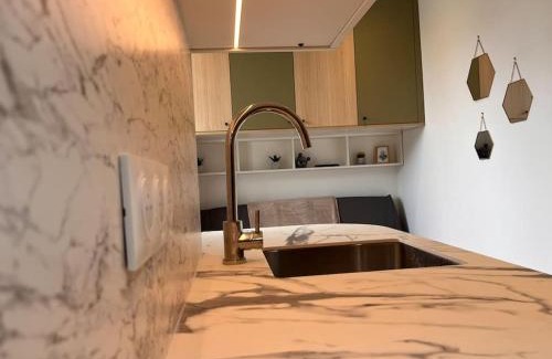 Melun Apartment | Studio Melun Peaceful Area 5 min to Train Station