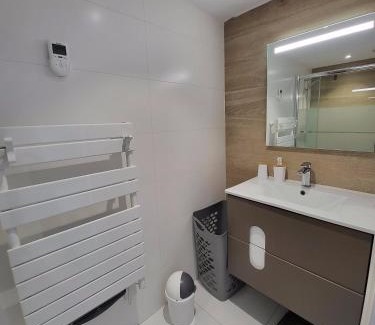 Saint-Bres Apartment | Studio mezzanine Saint Bres. 20min de Montpellier