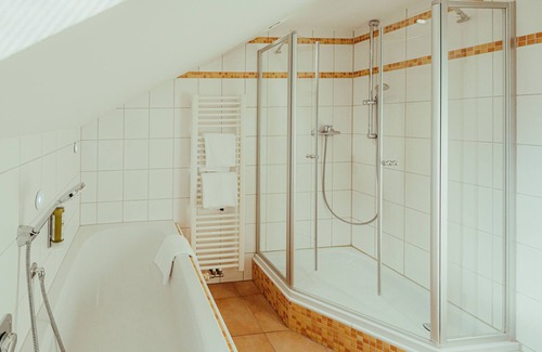 Weststadt House | Studio mit Eigener Voll Ausgestatteter Kochnische