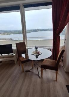 Bad Segeberg Apartment | Studio mit Seeblick