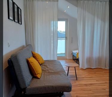 Kaufering Apartment | Studio - modern, ruhig, naturnah & top angebunden