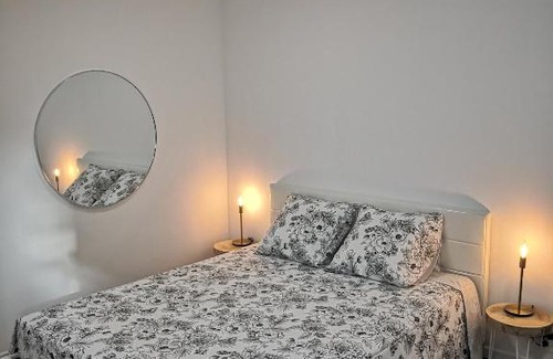 Annecy Apartment | Studio moderne, place parking privé, emplacement idéal à 100 m du lac.