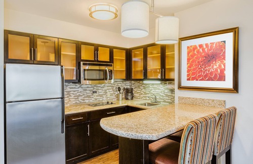 Bismarck Apartment | Studio Near Downtown | Free Daily Breakfast + Indoor Pool