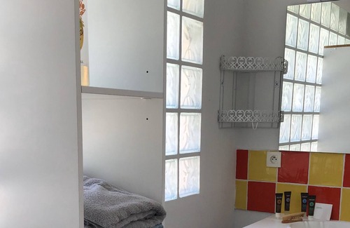 Ensues-la-Redonne Apartment | studio near the sea