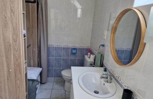 Bonnemain Apartment | STUDIO NID COSY avec piscine