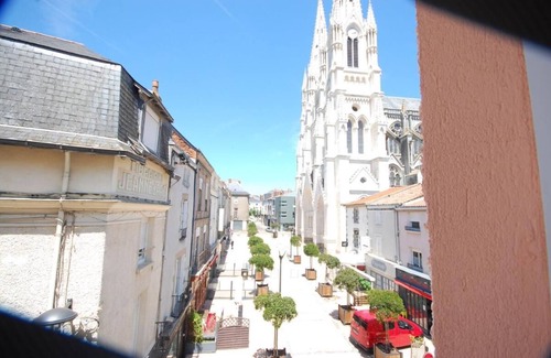 Cholet Apartment | Studio Notre Dame 2 heart of the city Wifi Netflix