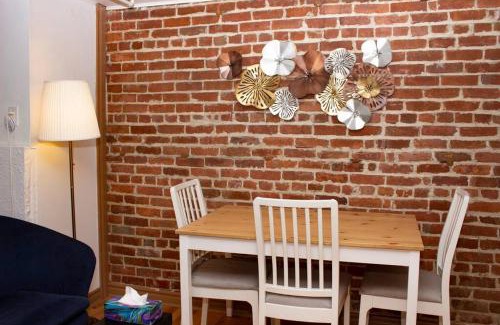 Downtown Montreal Apartment | Studio & Office -Walk anywhere Downtown + Hospital