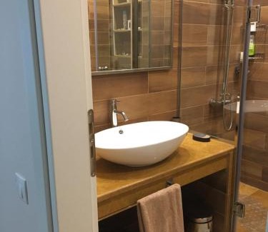 Loutraki-Agioi Theodoroi Apartment | Studio on the beach