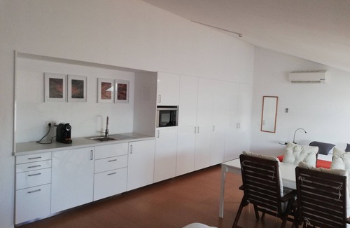Evora Apartment | Studio on the central square with a terrace with a hot tub and excellent views.