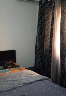 Yof Apartment | Studio Ouest Foire