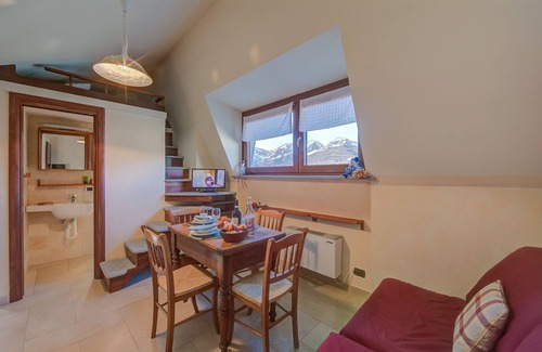 Sauze d'Oulx Apartment | Studio Placide Mountain View, Sauze d'Oulx, Italy