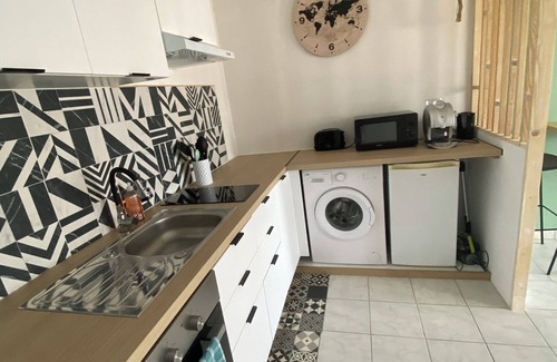 Brignoles Apartment | Studio pool ideal location Brignoles