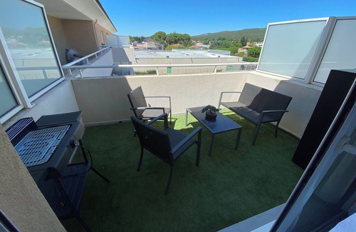 Brignoles Apartment | Studio pool ideal location Brignoles