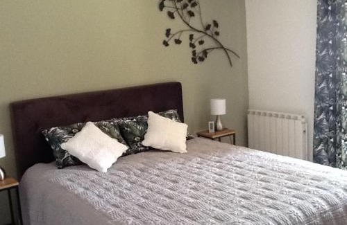 Greoux-les-Bains Apartment | Studio pour cures et vacances