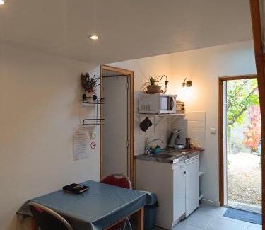 Guillerval Apartment | Studio privé à la campagne