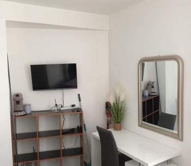 Cote Ouest Ormeaux Apartment | Studio proche du centre