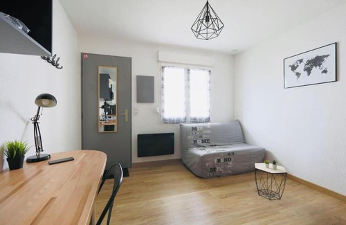 Chambray-les-Tours Apartment | Studio proche Tours avec wifi