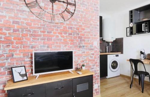 Chambray-les-Tours Apartment | Studio proche Tours avec wifi