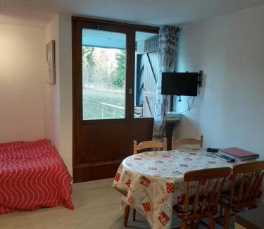 Les Rousses Apartment | Studio rénové, calme avec Terrasse S-O, prestations de qualité - Résidence Les Adraits