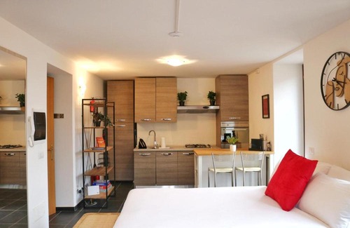Argegno Apartment | Studio Red - by MyHomeInComo