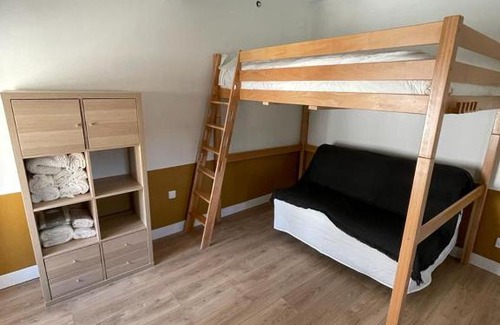 Blaye Apartment | Studio refait à neuf avec cuisine équipée R2