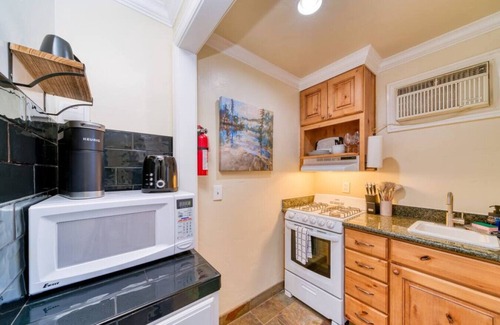 Lakeside Park Cabin | Studio room only a short walk from all of Stateline's top attractions!