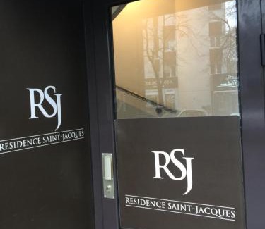 Parc-de-Montsouris Apartment | Studio Rue de la Santé