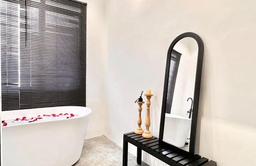 Kampung Kuala Pari House | Studio S Conceptual Homestay Station 18 - Ipoh