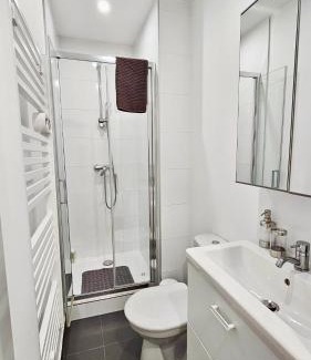 Noisy-le-Sec Apartment | Studio Safran - 15min Paris, calme & cosy