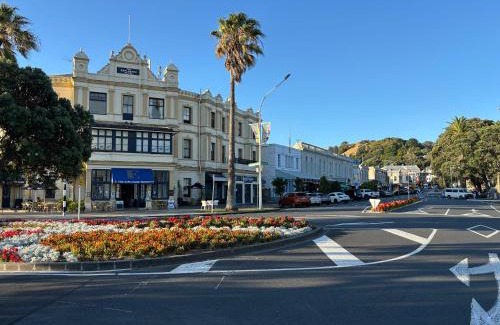 Narrow Neck Bed & Breakfast | Studio Stay Narrow Neck Beach