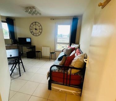Bretigny-sur-Orge Apartment | Studio sud paris 2