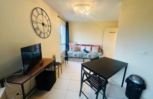 Bretigny-sur-Orge Apartment | Studio sud paris 2