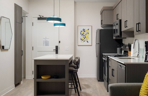 Deer Valley Apartment | Studio Suite Minutes from many corporate offices: Honeywell,