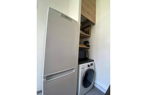 Reims City Centre Apartment | Studio Terrasse, former champagne house