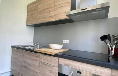 Reims City Centre Apartment | Studio Terrasse, former champagne house