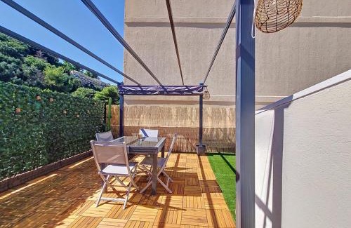 La Madeleine Apartment | Studio toit terrasse vue mer Sea View