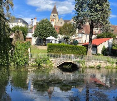 Vierzon Apartment | Studio tropical , vierzon , proche gare , tout confort