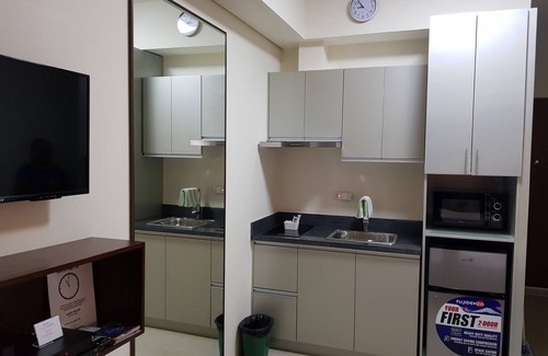 Legazpi Village Apartment | Studio Unit at The Beacon Makati