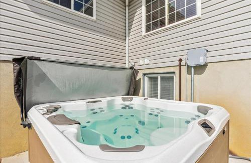 North Ogden House | Studio Unit Shared Hot Tub & Fully Fenced Yard