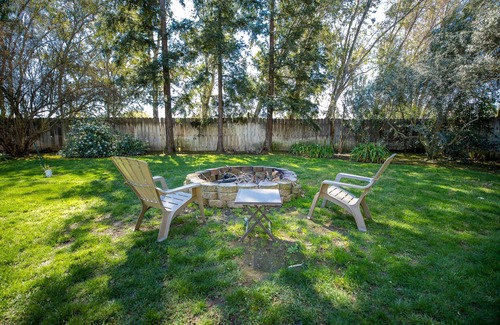 Lodi Apartment | Studio V on Armstrong - Countryside View