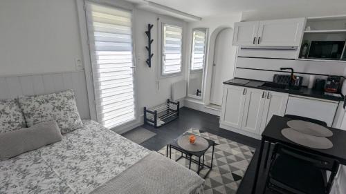 Tours House | Studio Volta Garden proche du tram
