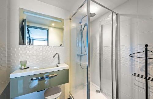 Plobannalec-Lesconil Apartment | Studio vue mer 15m de la plage