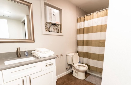 Coronado Hills Apartment | Studio w/ Great Location Near Highway DT-D